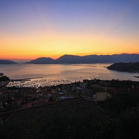 Affittacamere La Baia Di Lerici Eksteriør bilde