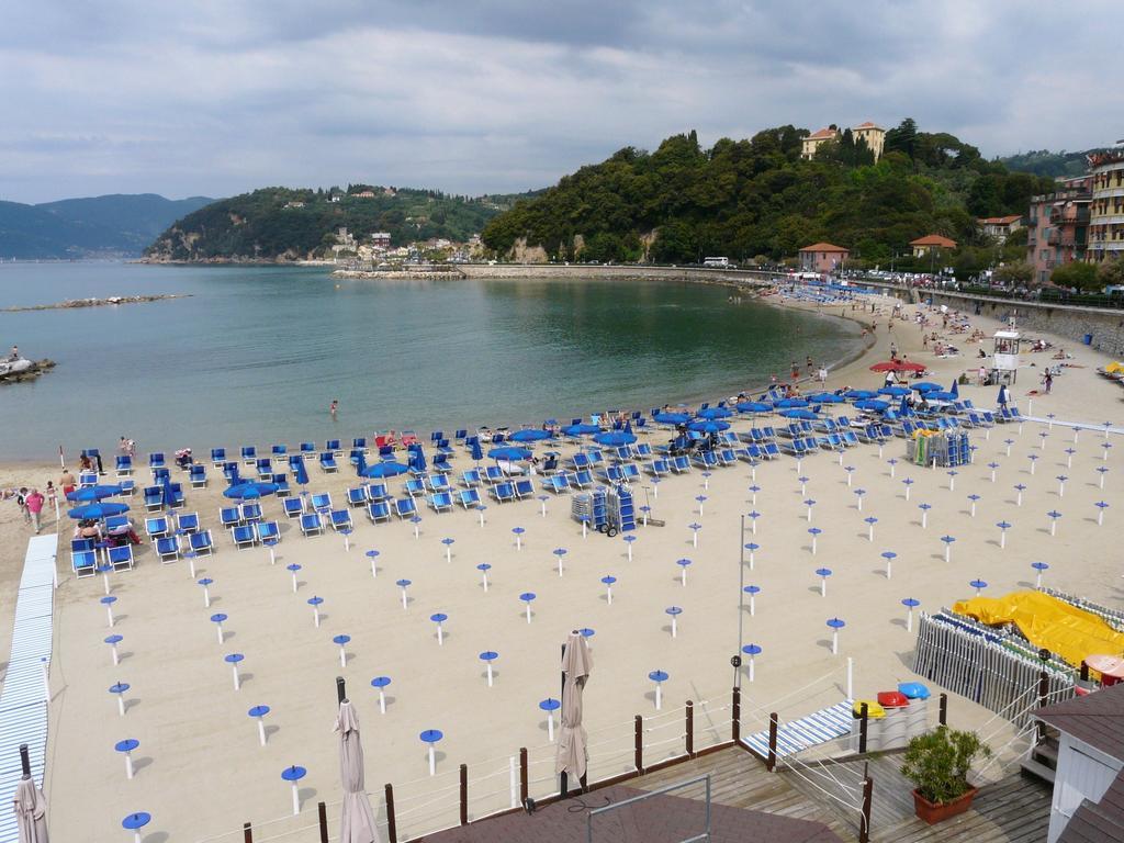 Affittacamere La Baia Di Lerici Eksteriør bilde