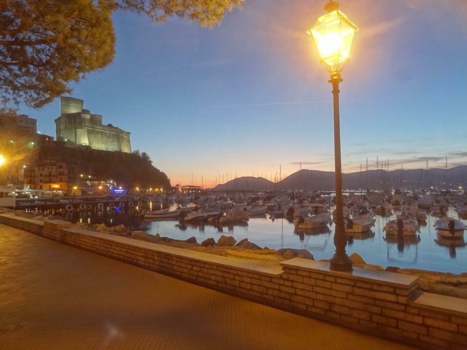 Affittacamere La Baia Di Lerici Eksteriør bilde