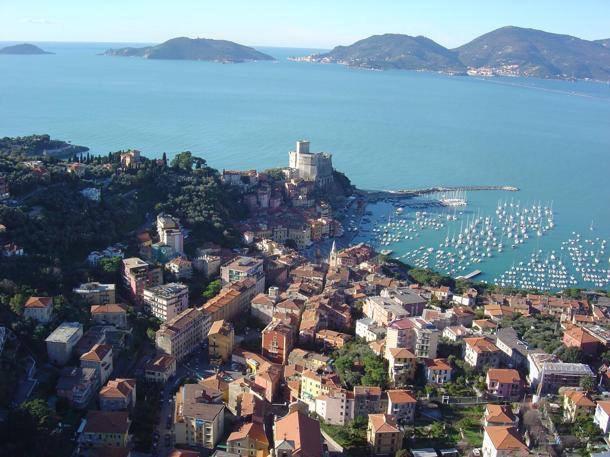 Affittacamere La Baia Di Lerici Eksteriør bilde